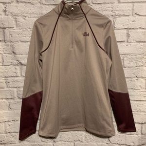 The North Face Large Pullover